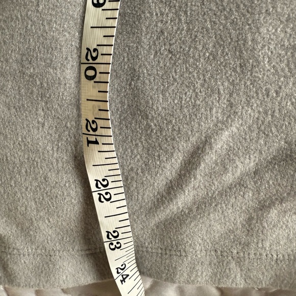 3/$30 - UNIQLO HEATTECH light grey top - Picture 6 of 7